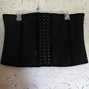 Dilanni Waist Trainer